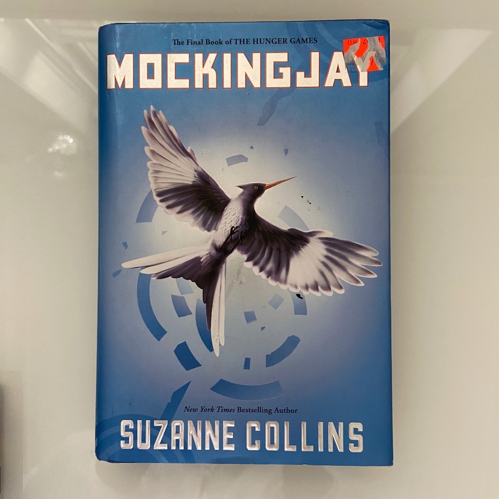 Mockingjay (The Hunger Games) Hardcover – Pre-owned Book